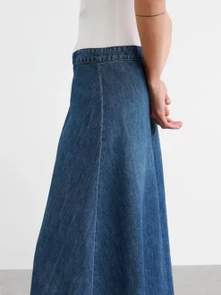 Astrid Denim Skirt in Classic Wash