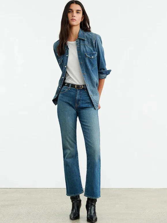 Boot Cut Jean in Classic Wash