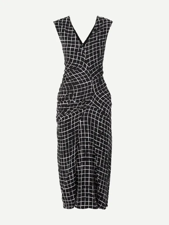 Daring Dress in Black