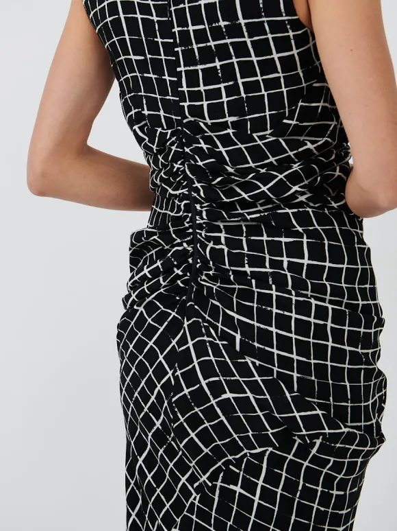 Daring Dress in Black