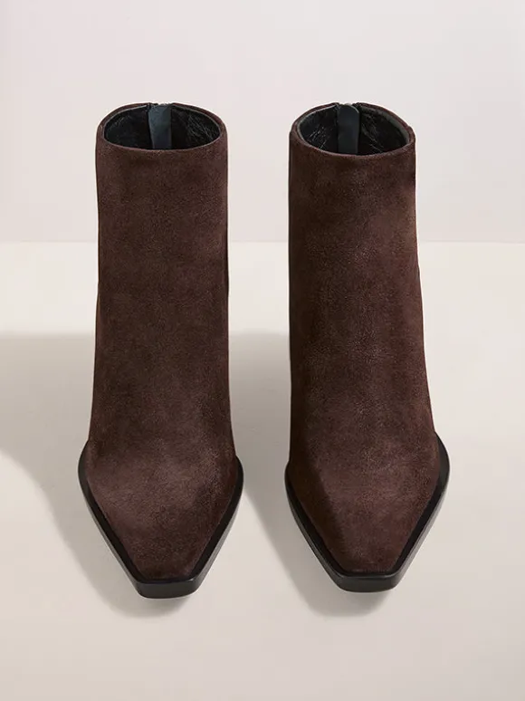 Dillon Boot in Walnut Suede
