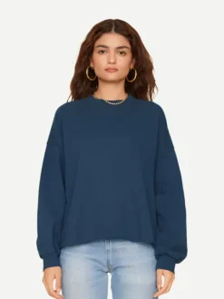 Honor Sweatshirt in Rain Blue