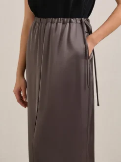 Kindell Skirt in Graphite