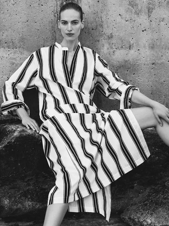Relaxed Stripe Djellaba in Nero Stripe