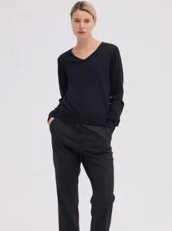 Will Sweater in Black